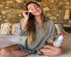 The star earned a number of brand endorsements, including Bioderma, due to her popularity on the internet.